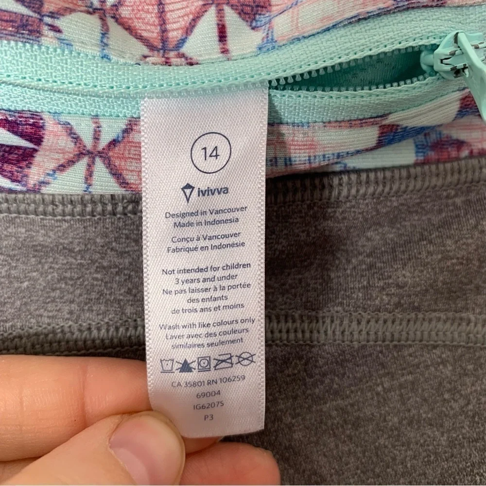 Ivivva By Lululemon for Youth Girls Gray Crop Leggings Size 14